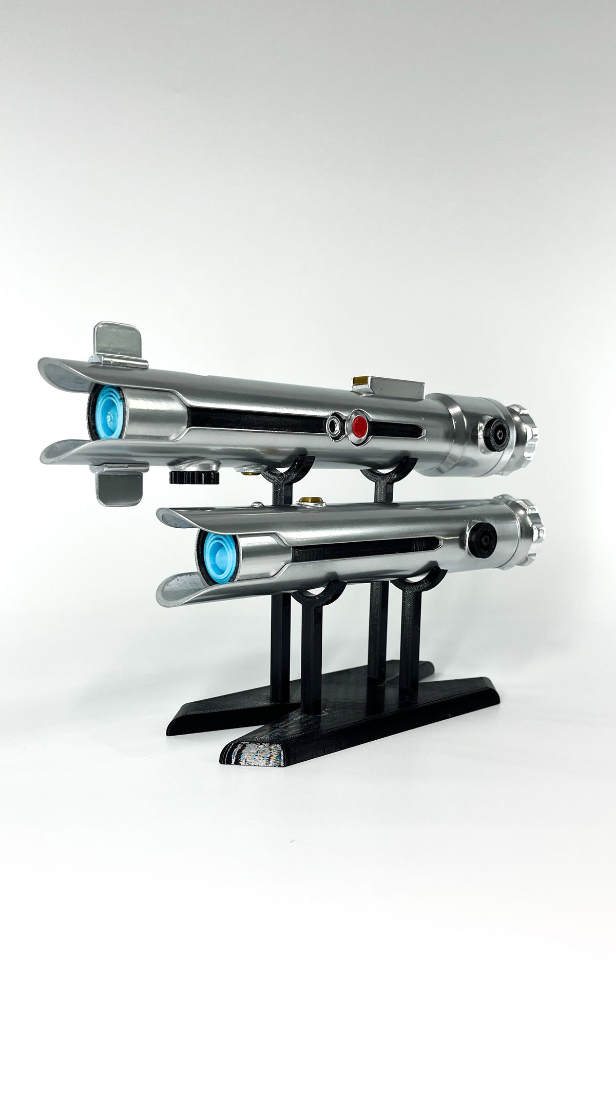 Ahsoka Tano's Clone Wars Duel Lightsabers