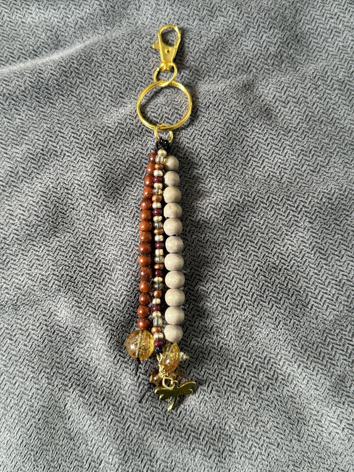 Bag charm/keychain wood, goldtone