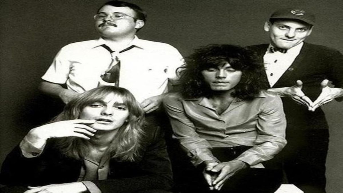 Cheap Trick - Mighty Wings