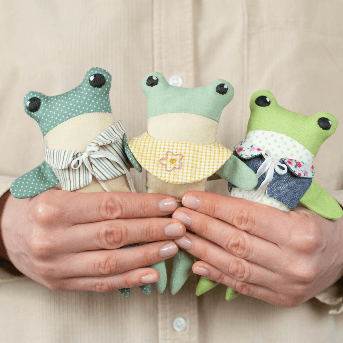 Mini Frog (Sewing Pattern PDF) + Video Tutorial
