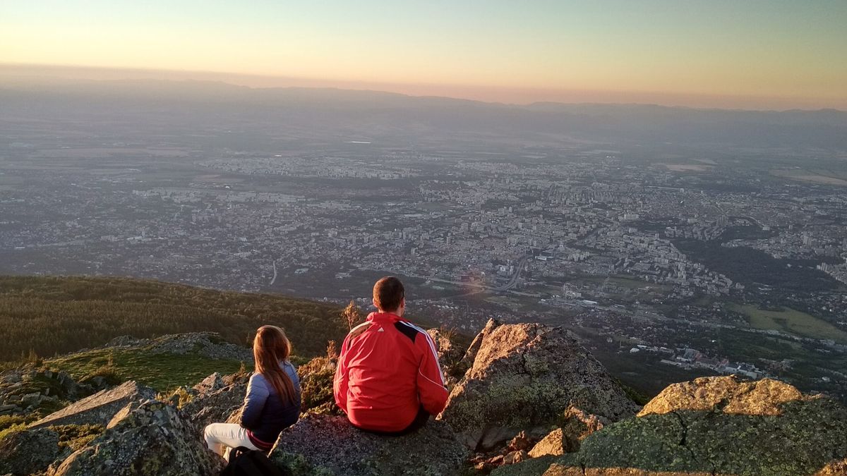 16 October: Sunset Above Sofia | Kamen Del Hike 🌇