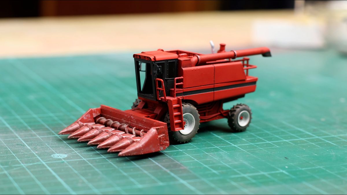 CASE IH 1660 Axial-Flow - 3D Printable Combine Harvester by Gerben’s Designs
