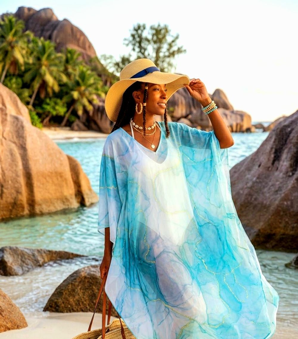 Seychelles Luxury Look