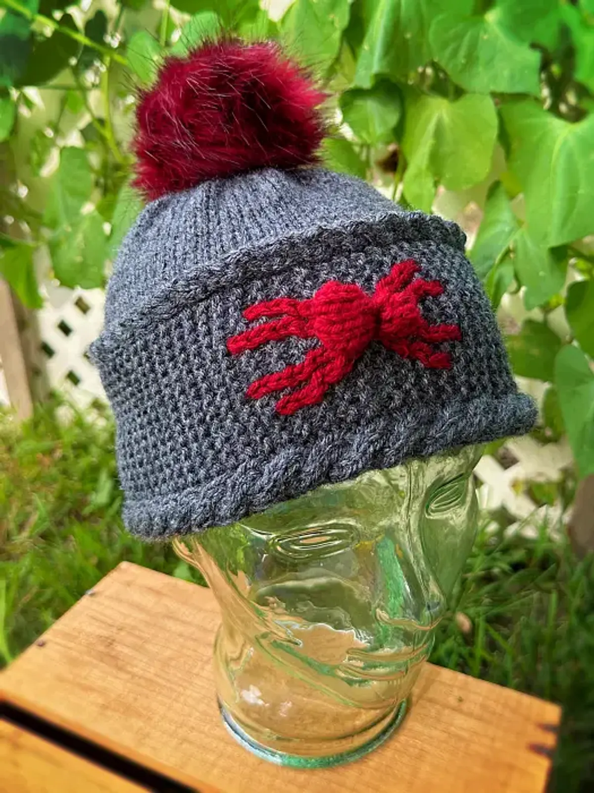 🕷️ Spider Beanie Knitting Pattern 🕷️
