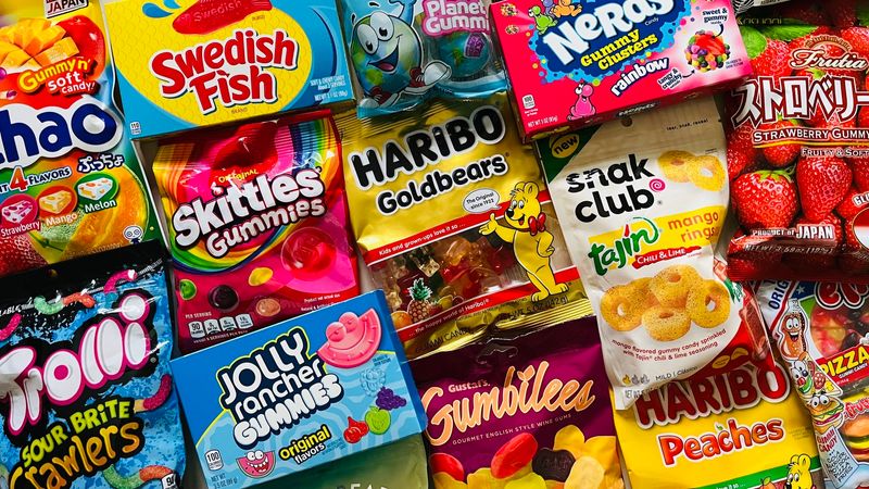 Candy 🍬 Gum 🍬 Snacks
